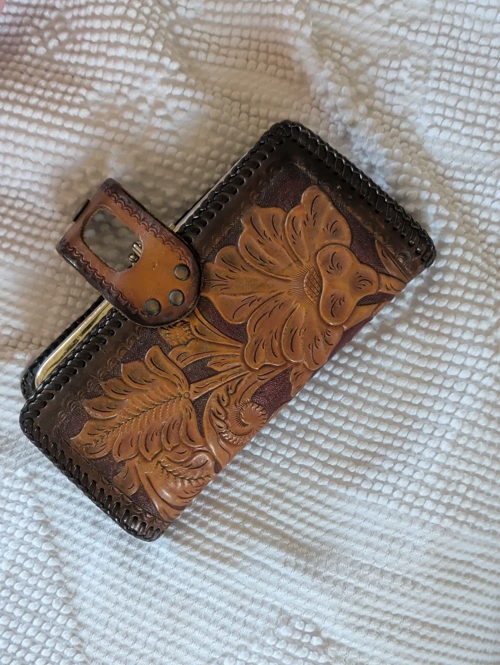 Vintage Tooled Floral Leather Wallet - Brown & Tan